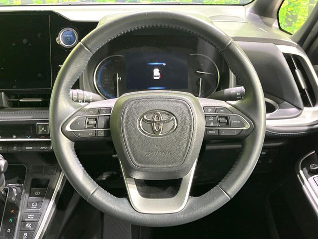 VOXY HYBRID