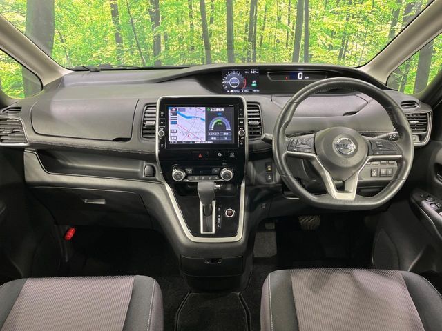 SERENA S-HYBRID 4WD