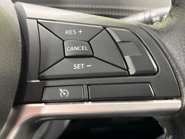 SERENA S-HYBRID 4WD