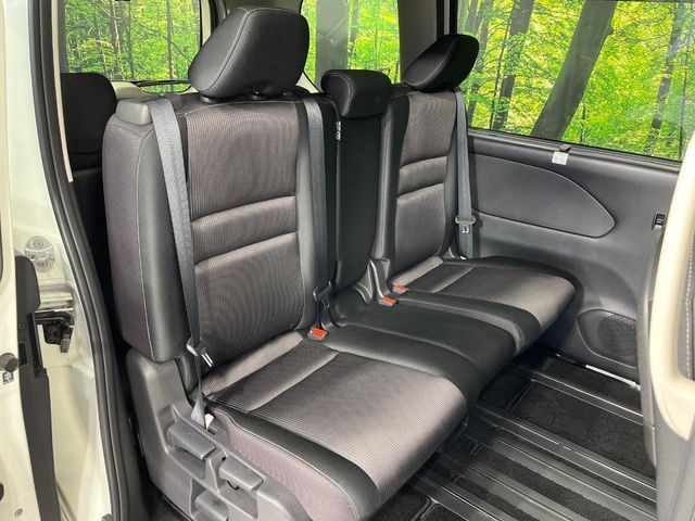 SERENA S-HYBRID 4WD