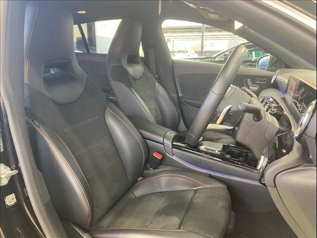 MERCEDES BENZ CLA Shooting Brake