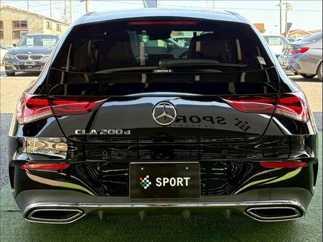 MERCEDES BENZ CLA Shooting Brake