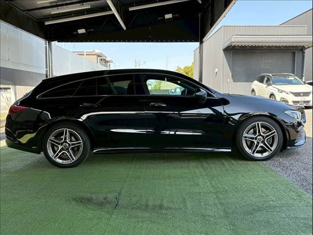 MERCEDES BENZ CLA Shooting Brake