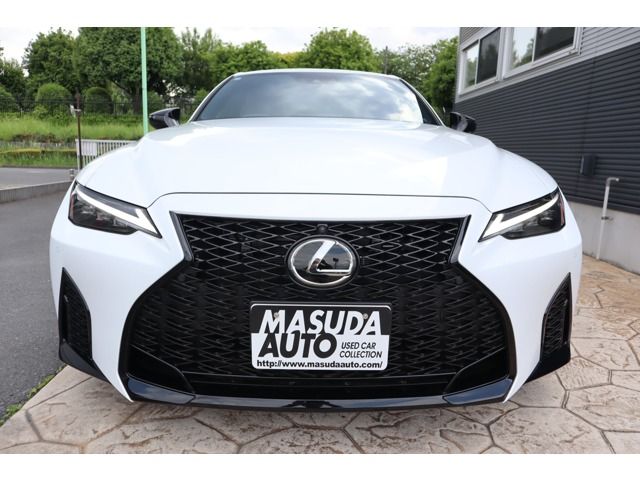 LEXUS IS300h