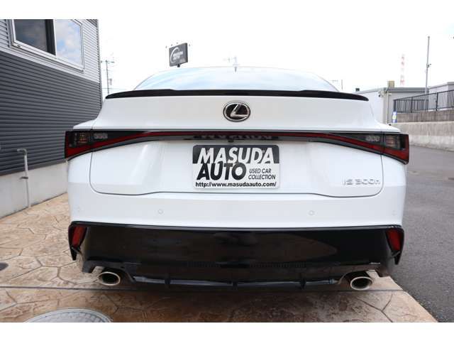 LEXUS IS300h