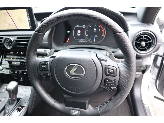 LEXUS IS300h
