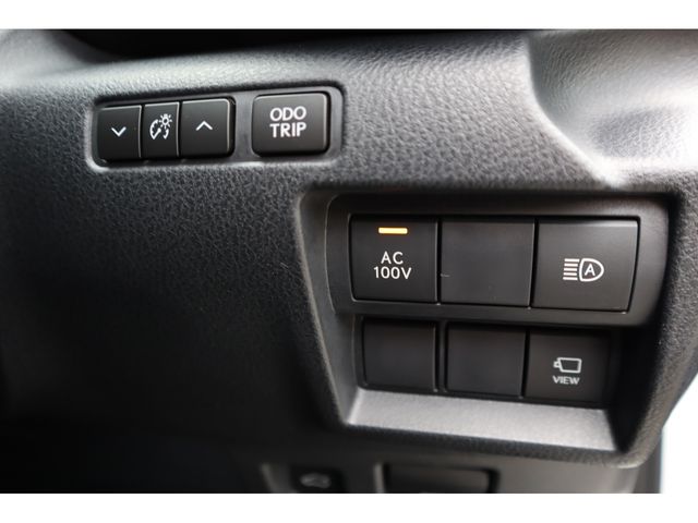 LEXUS IS300h