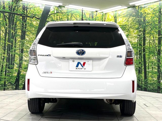 PRIUS Alpha