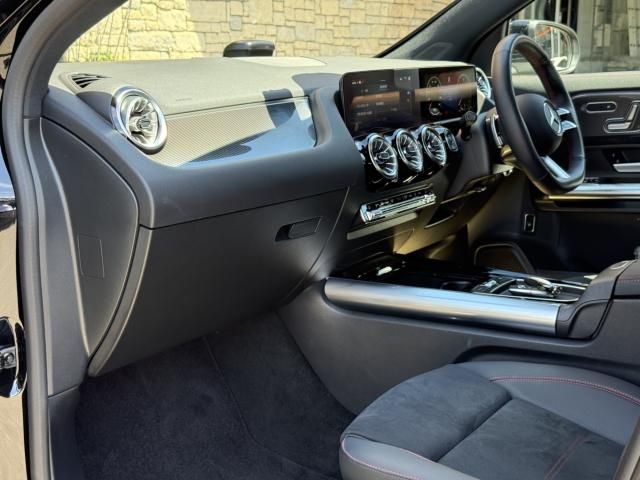 MERCEDES BENZ GLA class