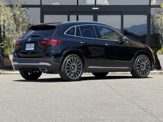 MERCEDES BENZ GLA class