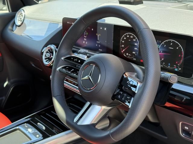 MERCEDES BENZ GLA class