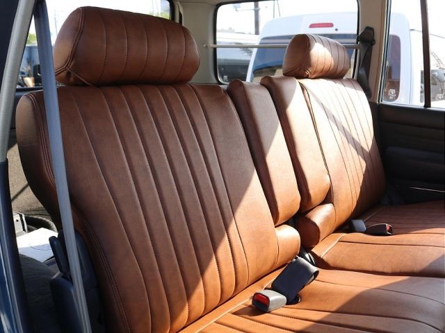 LANDCRUISER van