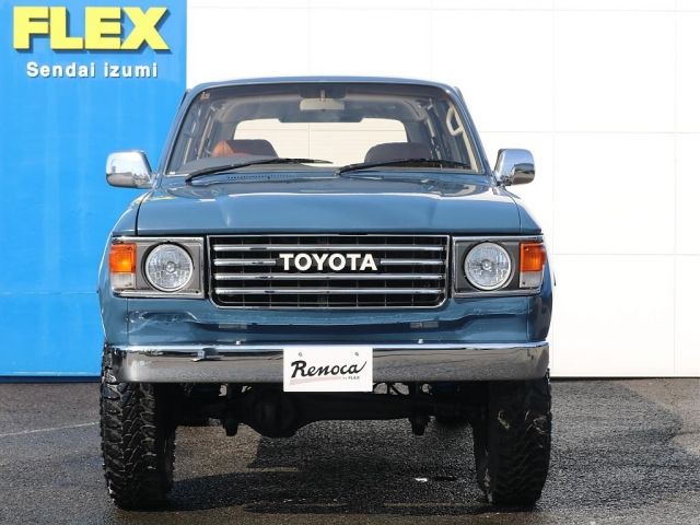 LANDCRUISER van