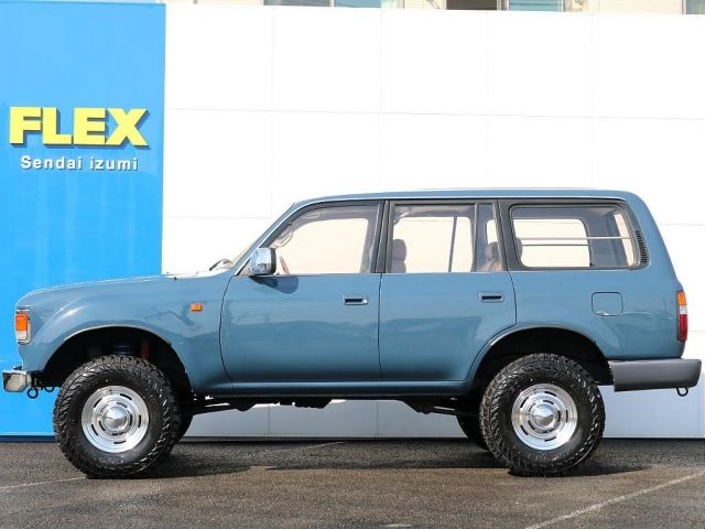 LANDCRUISER van