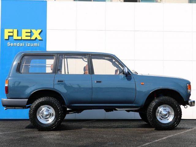 LANDCRUISER van