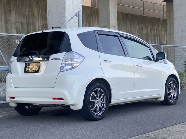 FIT HYBRID