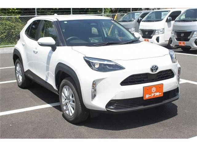 YARIS CROSS