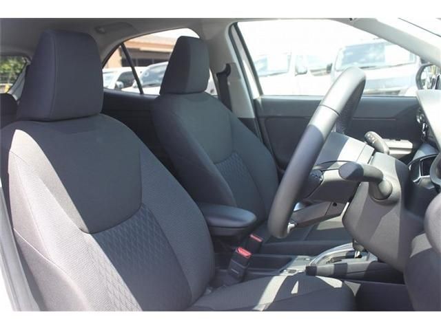 YARIS CROSS