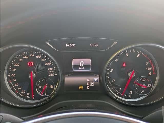 MERCEDES BENZ CLA Shooting Brake