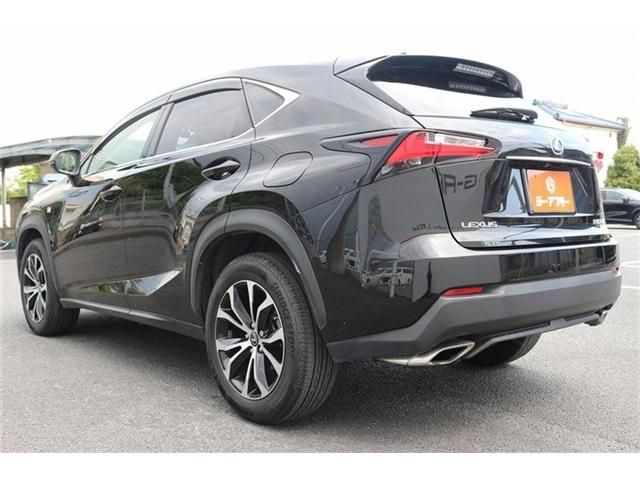 LEXUS NX200t