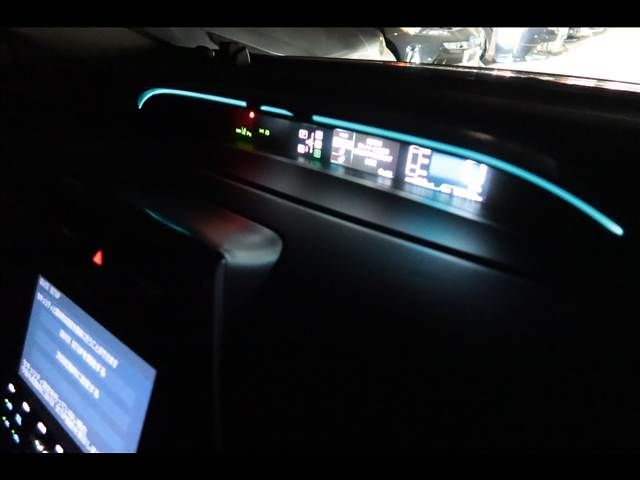 PRIUS 4WD