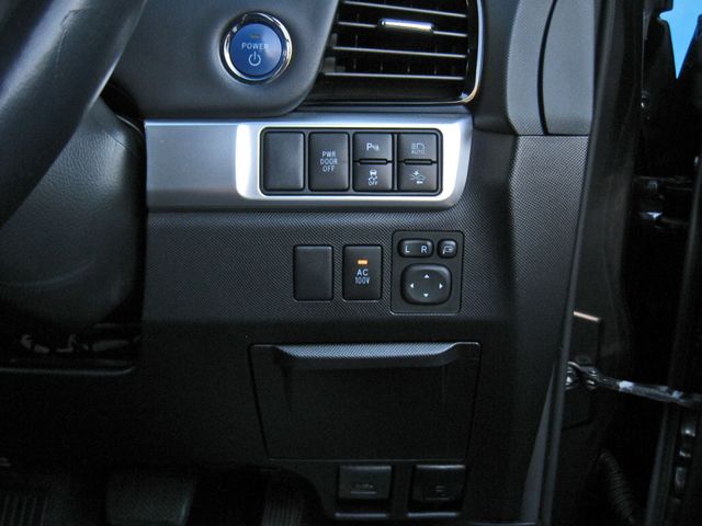 ESTIMA HYBRID 4WD