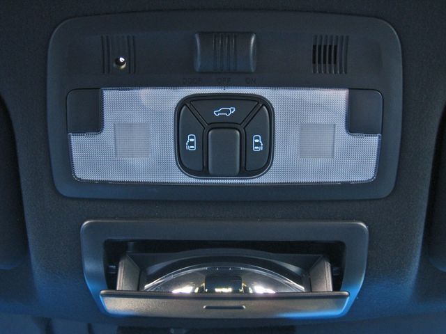 ESTIMA HYBRID 4WD
