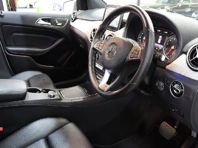MERCEDES BENZ B-Class