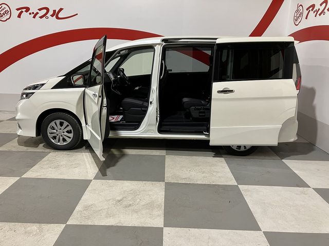 SERENA  S-HYBRID 4WD