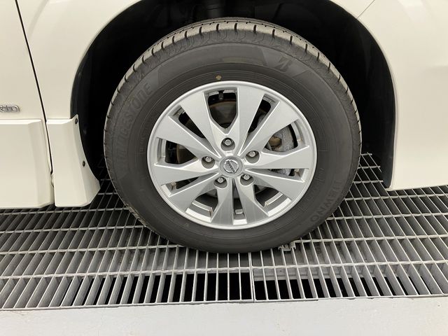 SERENA  S-HYBRID 4WD