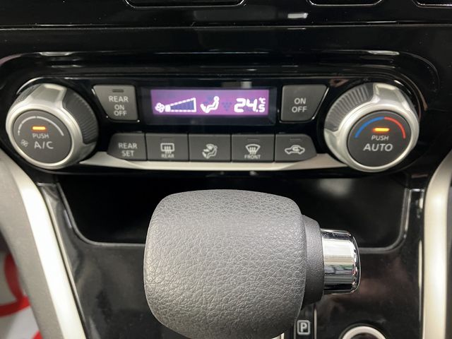 SERENA  S-HYBRID 4WD