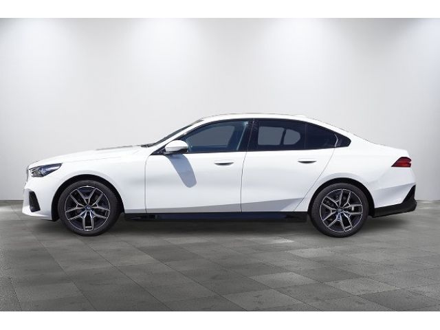 BMW 5 Series sedan