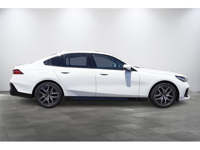 BMW 5 Series sedan