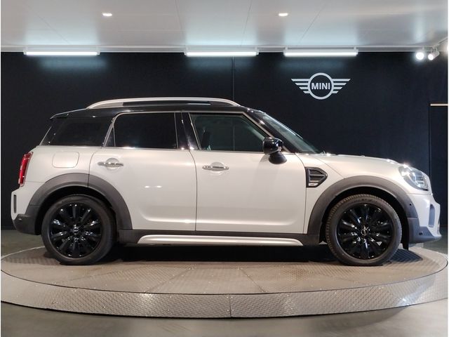 MINI COOPER D CROSSOVER