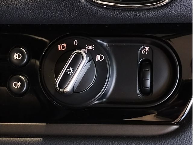 MINI COOPER D CROSSOVER