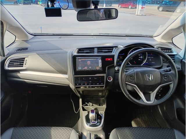 FIT HYBRID