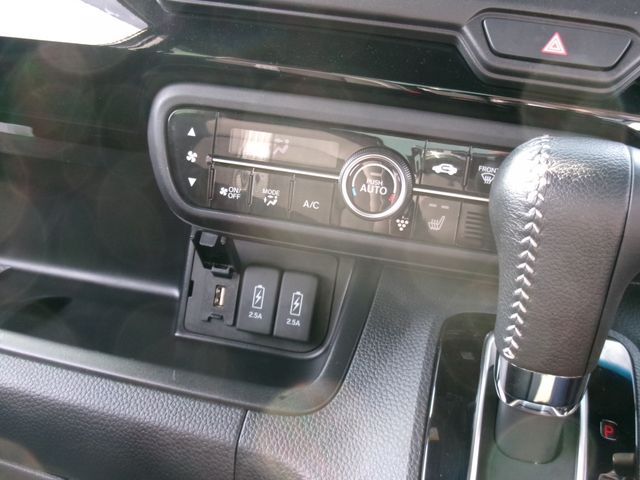 N-BOX CUSTOM