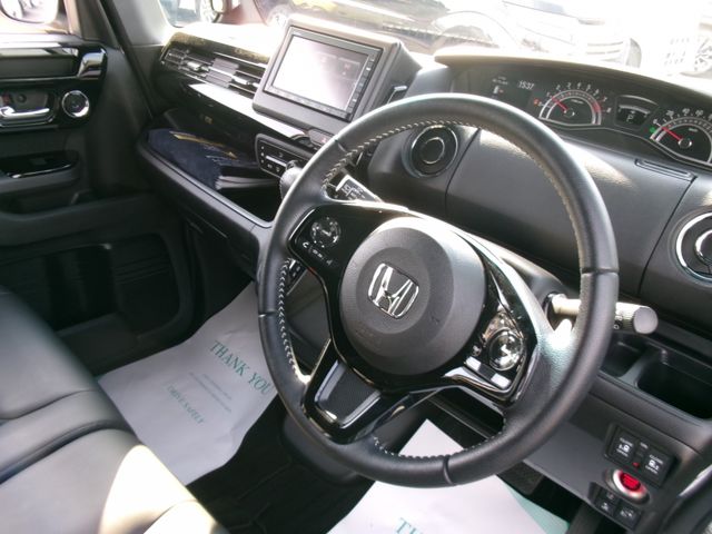 N-BOX CUSTOM