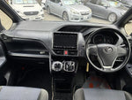 VOXY HYBRID