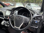 VOXY HYBRID