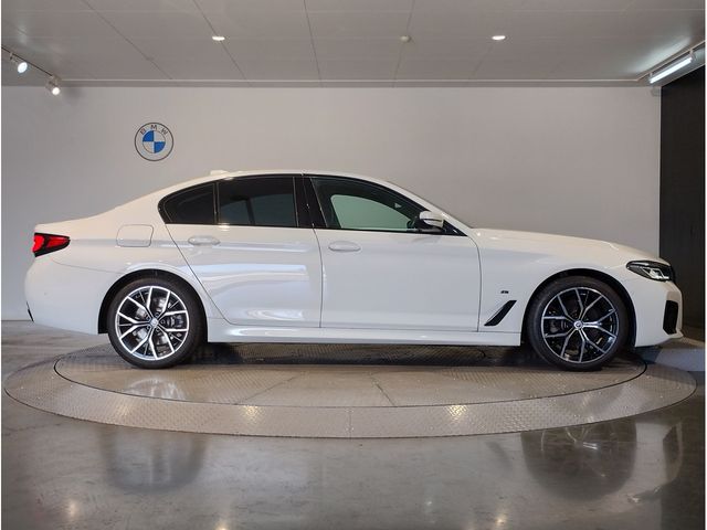 BMW 5 Series sedan