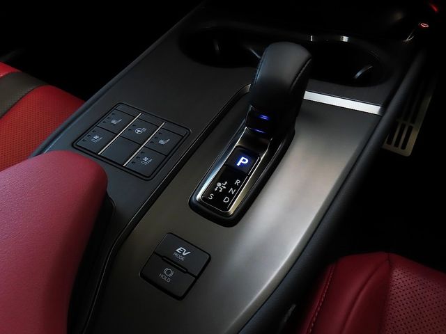 LEXUS UX300h