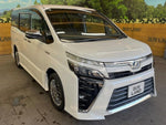 VOXY HYBRID