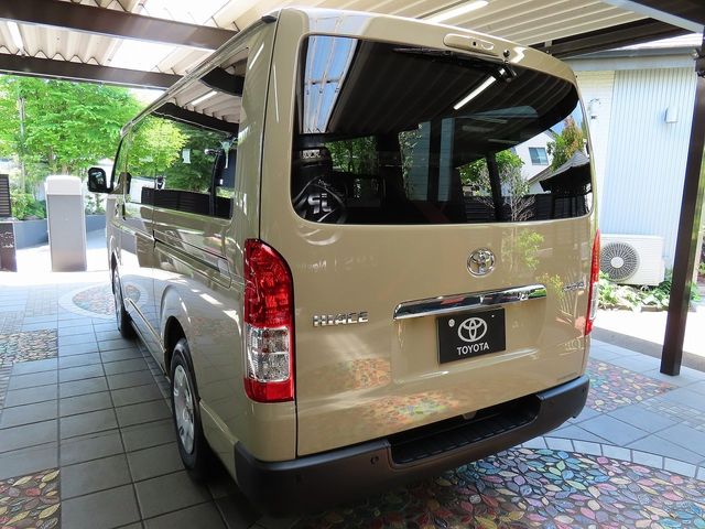 HIACE van 2WD