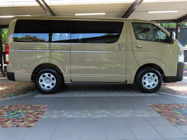 HIACE van 2WD