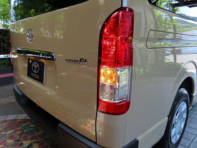 HIACE van 2WD