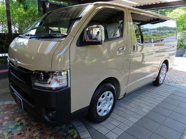 HIACE van 2WD