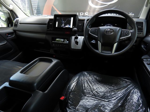 HIACE van 2WD