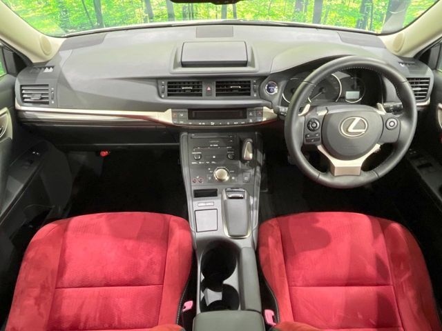 LEXUS CT200h