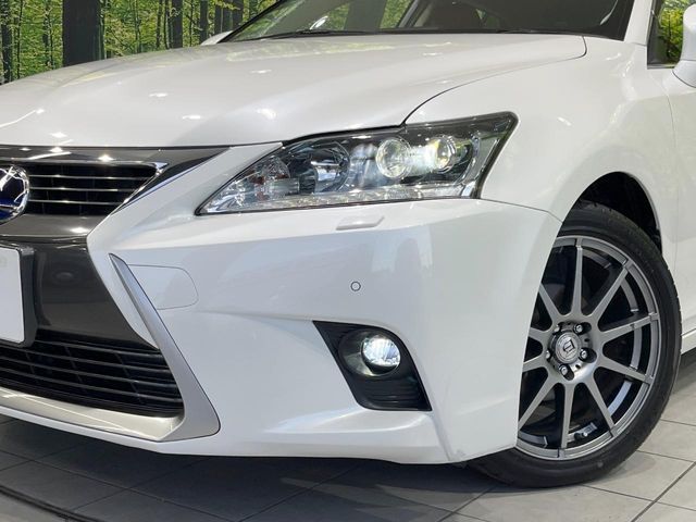 LEXUS CT200h